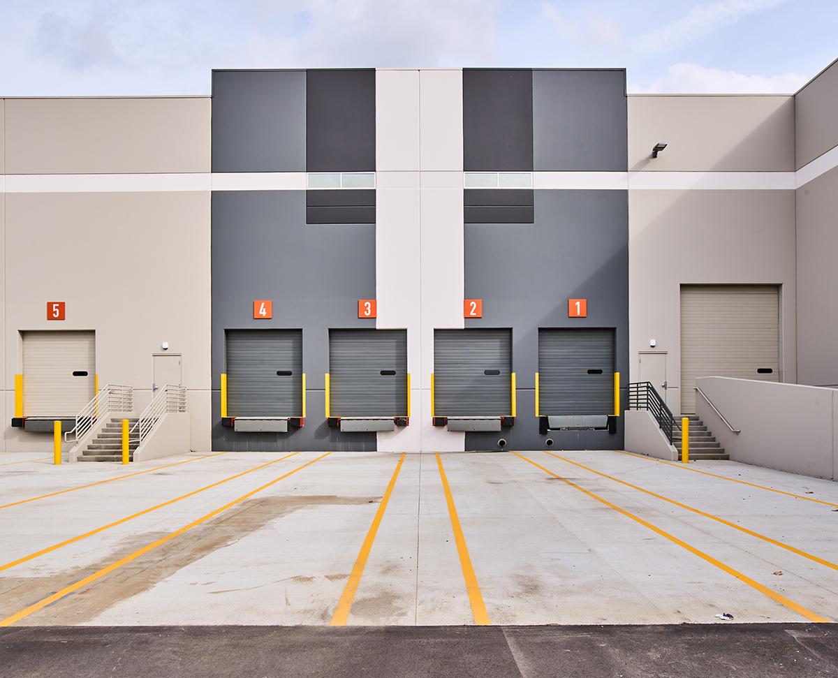 Exterior view of 9615 Norwalk Blvd industrial property
